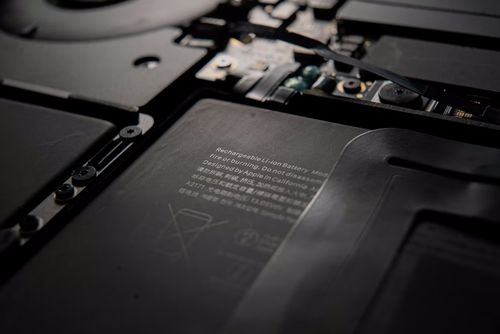 Сервиз за ремонт на apple macbook