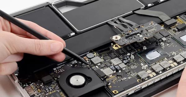Смяна на батерия за macbook