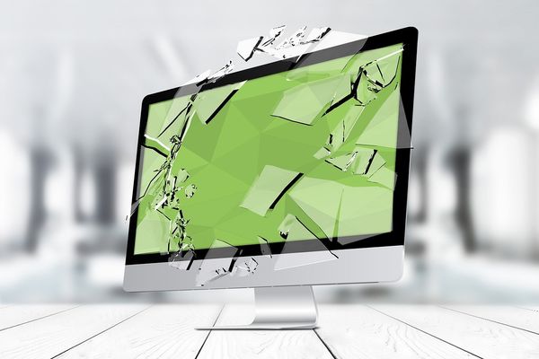 Смяна на дисплей на Macbook